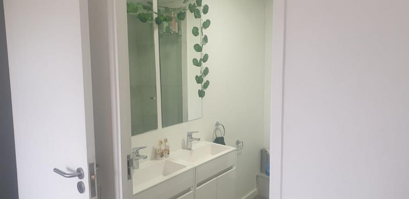 To Let 2 Bedroom Property for Rent in Zonnebloem Western Cape